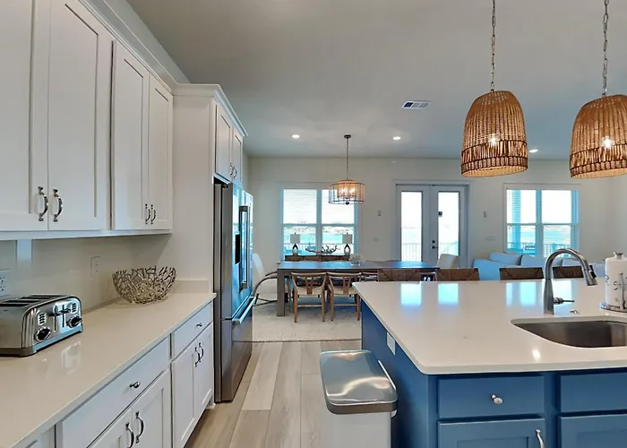 Yacht Harbor House Pensacola
