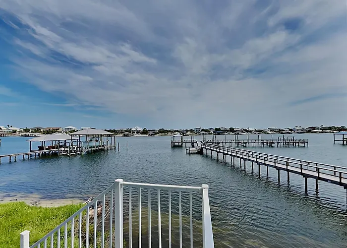 Yacht Harbor House Holiday home *