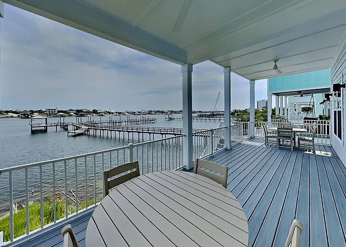 Holiday home Yacht Harbor House