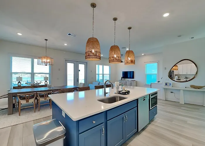 Holiday home Yacht Harbor House